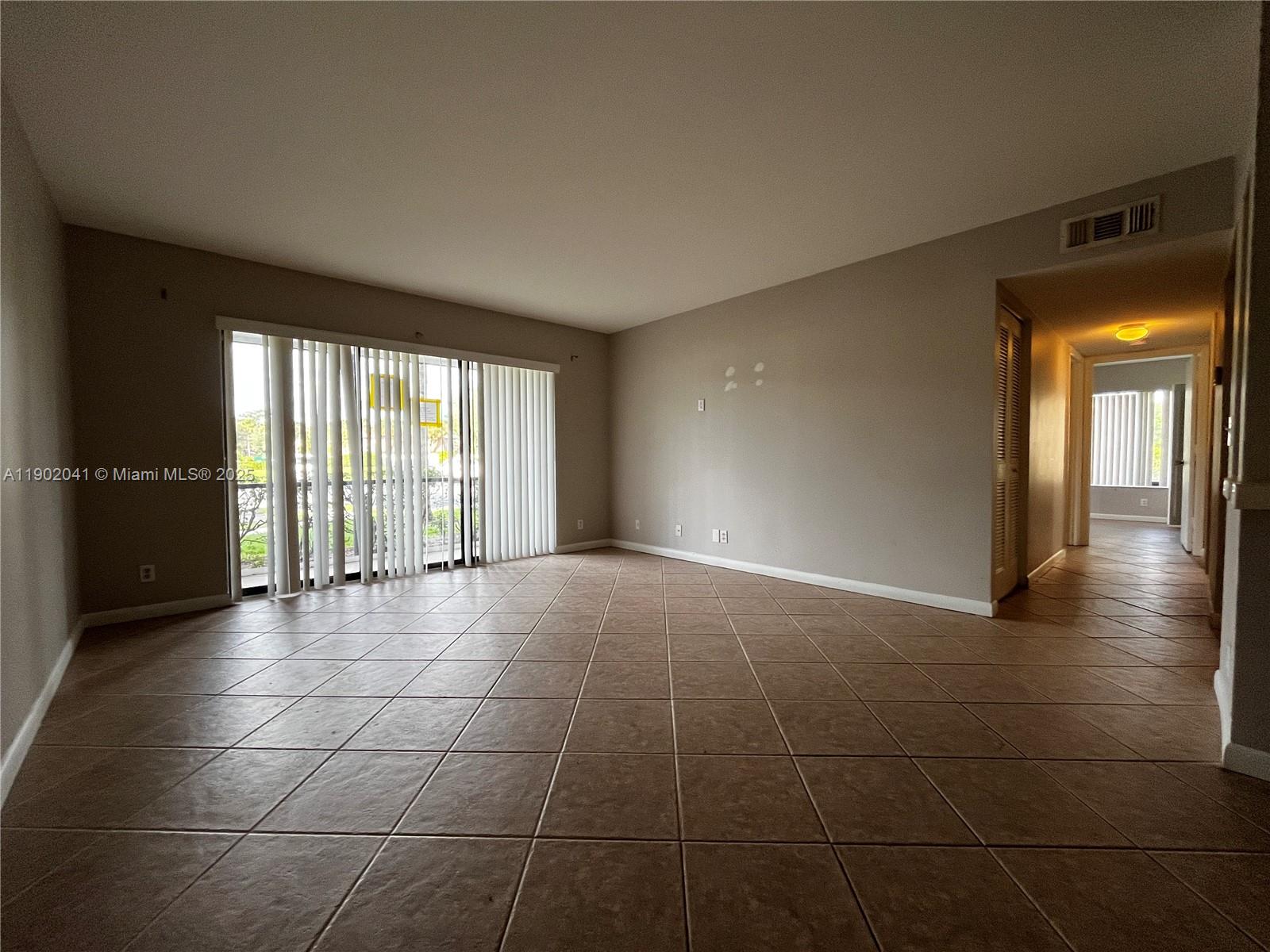 See details A1 2 / 2 1104 sq. ft. $ 2025-10-24 0 Photo