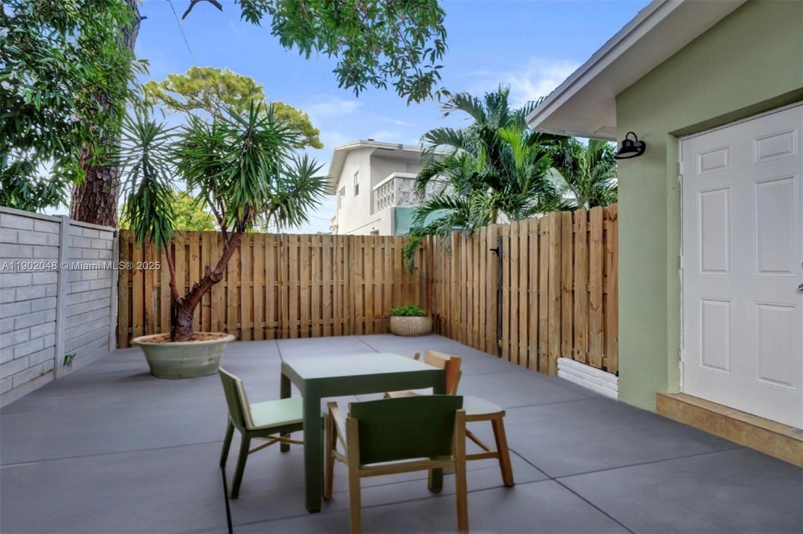 Ver detalles   /  1815 sq. ft. $ 2025-10-24 0 foto