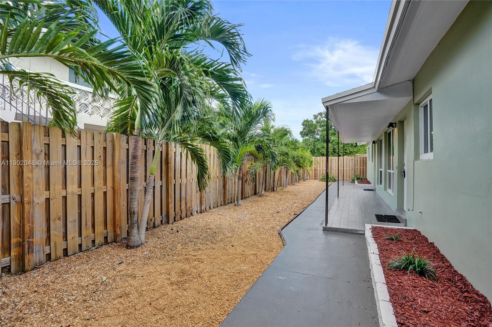 Ver detalles   /  1815 sq. ft. $ 2025-10-24 0 foto