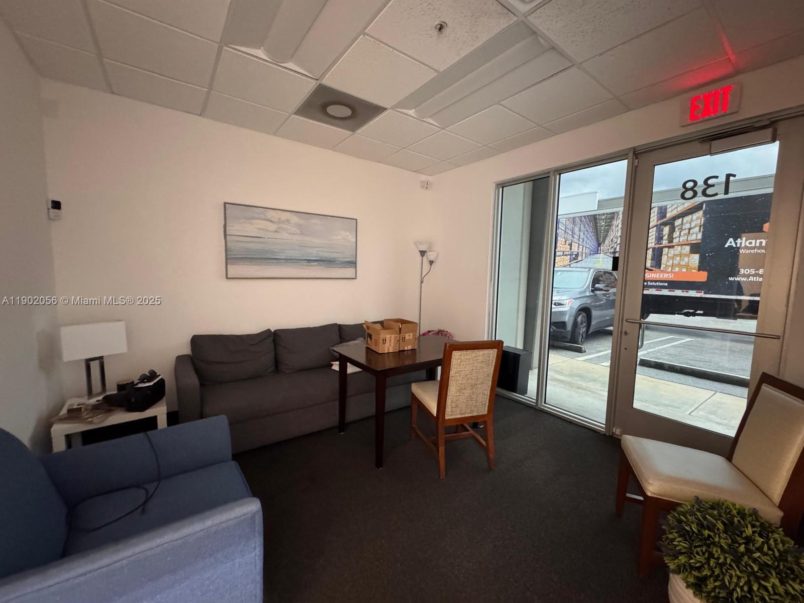 See details 138  /   sq. ft. $ 2025-10-24 0 Photo