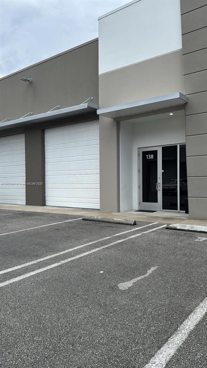 See details 138  /   sq. ft. $ 2025-10-24 0 Photo