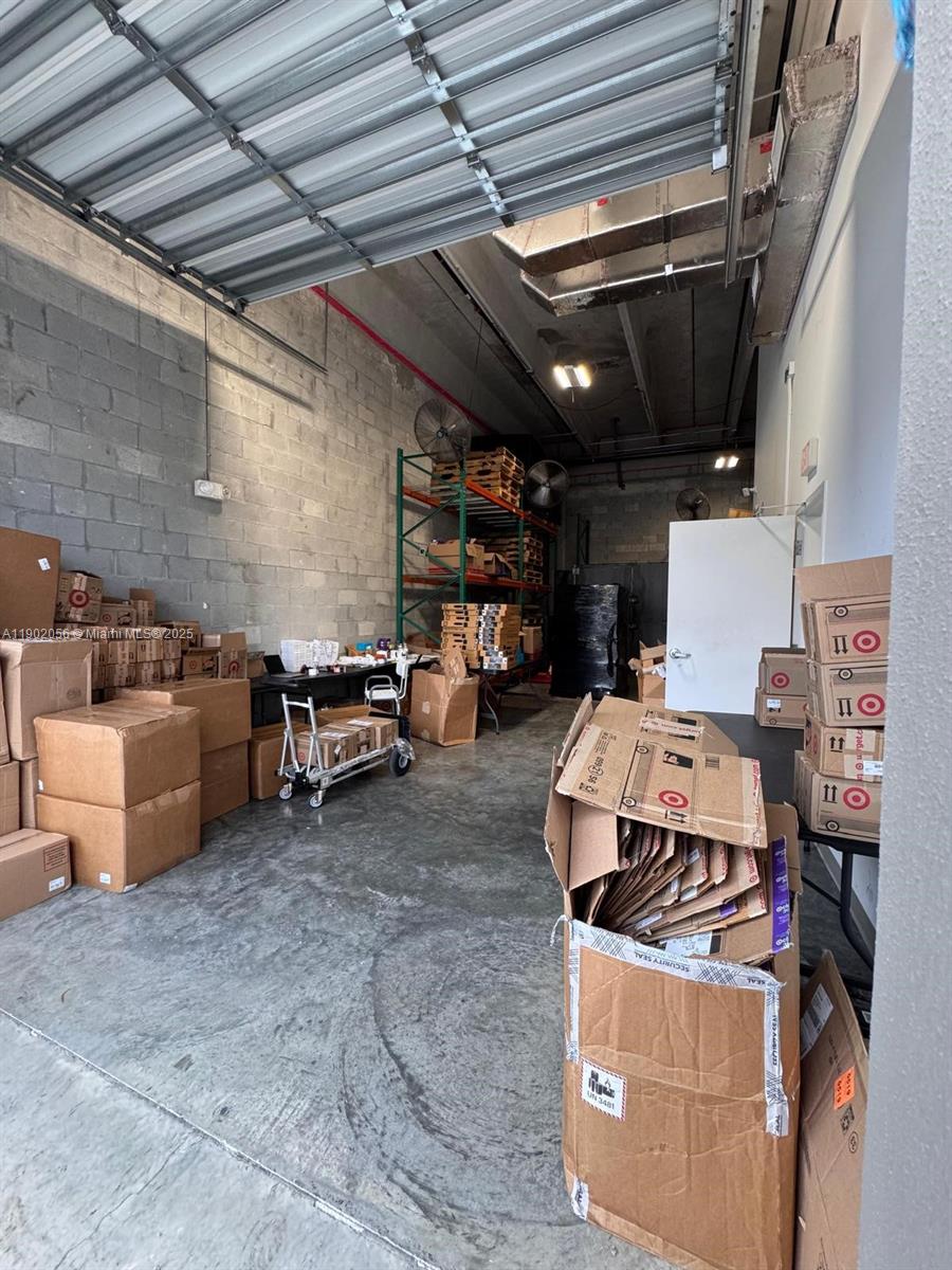 See details 138  /   sq. ft. $ 2025-10-24 0 Photo