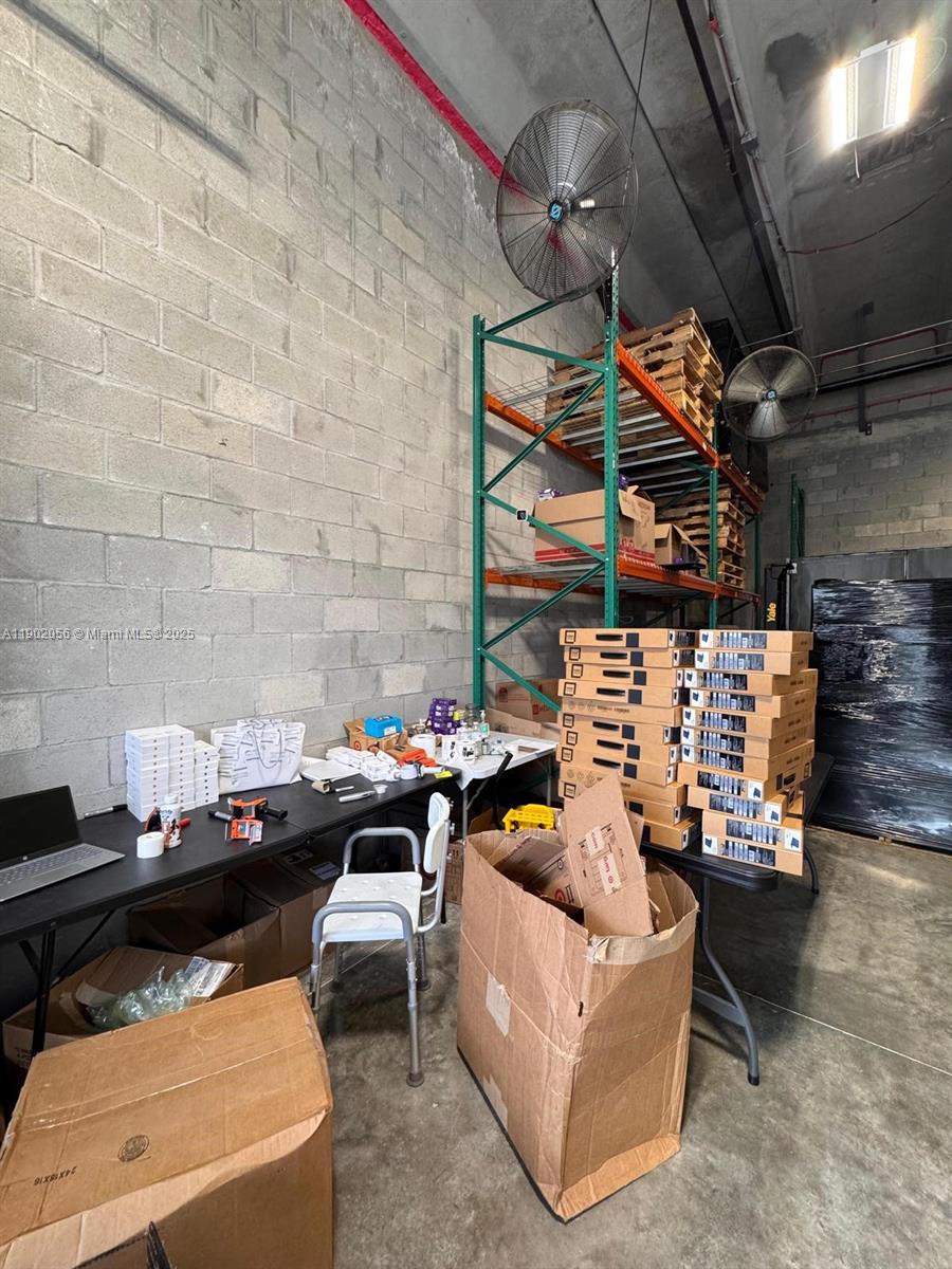 See details 138  /   sq. ft. $ 2025-10-24 0 Photo