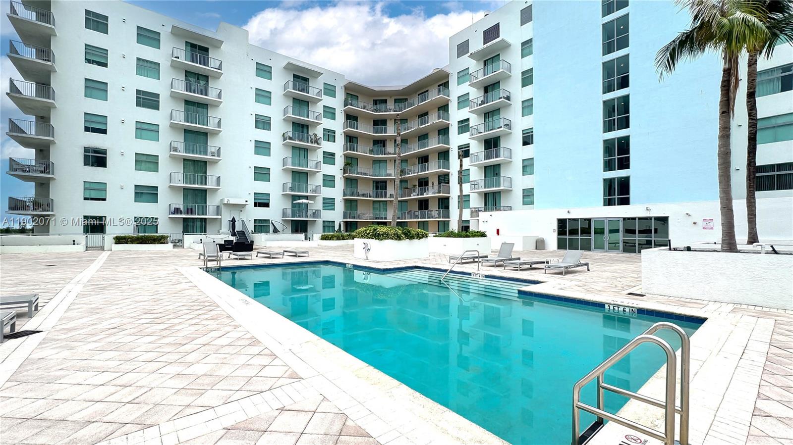 Photo of 140 Dixie Hwy  #827, Hollywood, Florida, 33020 -