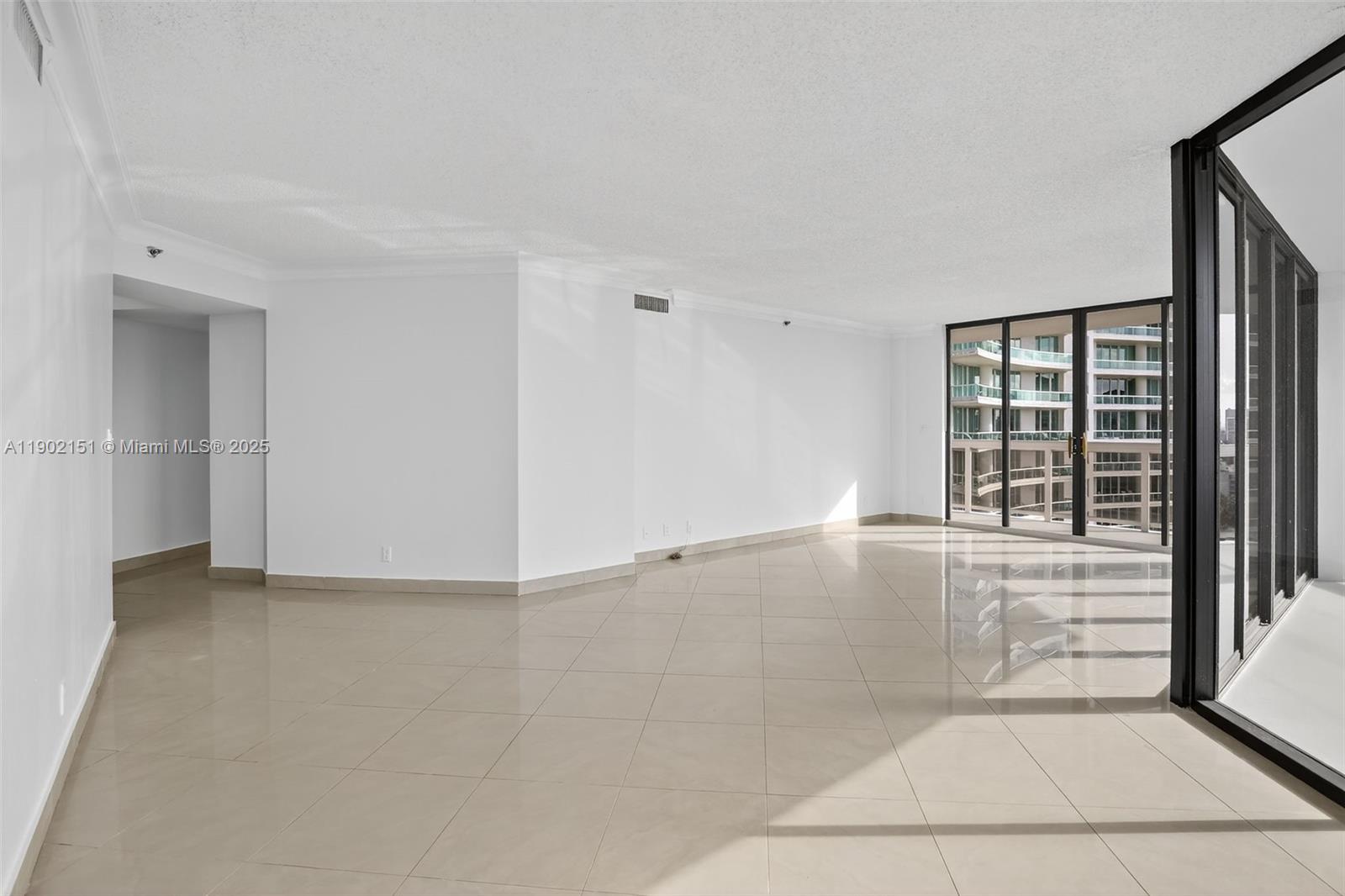 Photo of 20185 Country Club Dr #1405, Aventura, Florida, 33180 -