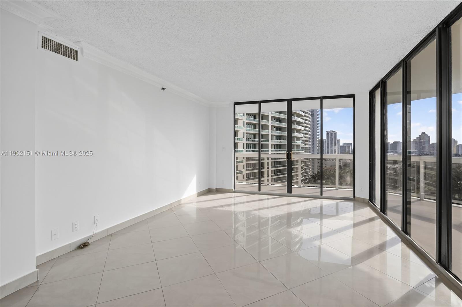 Photo of 20185 Country Club Dr #1405, Aventura, Florida, 33180 -