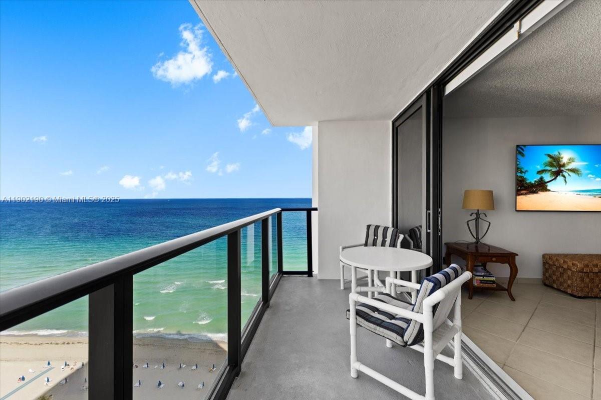 Photo of 2301 Ocean Dr  #2004, Hollywood, Florida, 33019 - 
