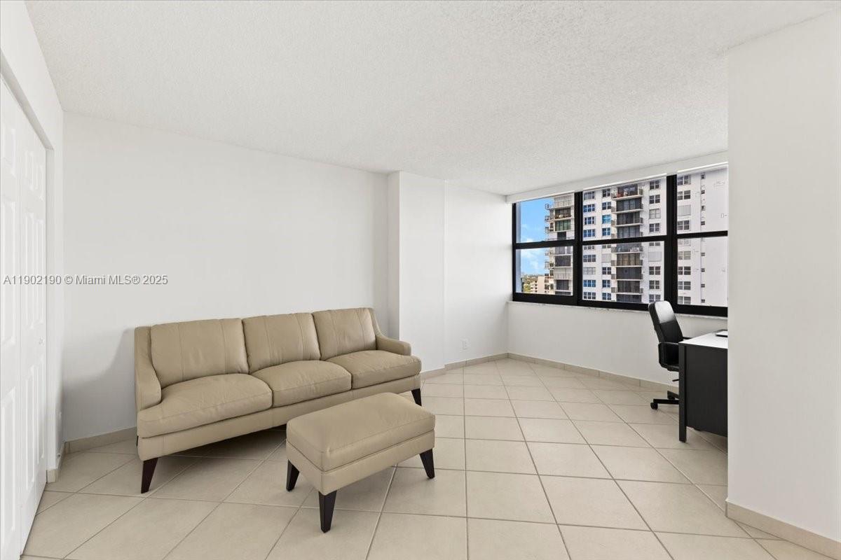 Photo of 2301 Ocean Dr  #2004, Hollywood, Florida, 33019 - 