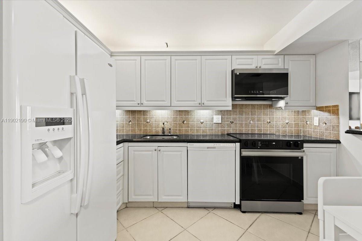 Photo of 2301 Ocean Dr  #2004, Hollywood, Florida, 33019 - 