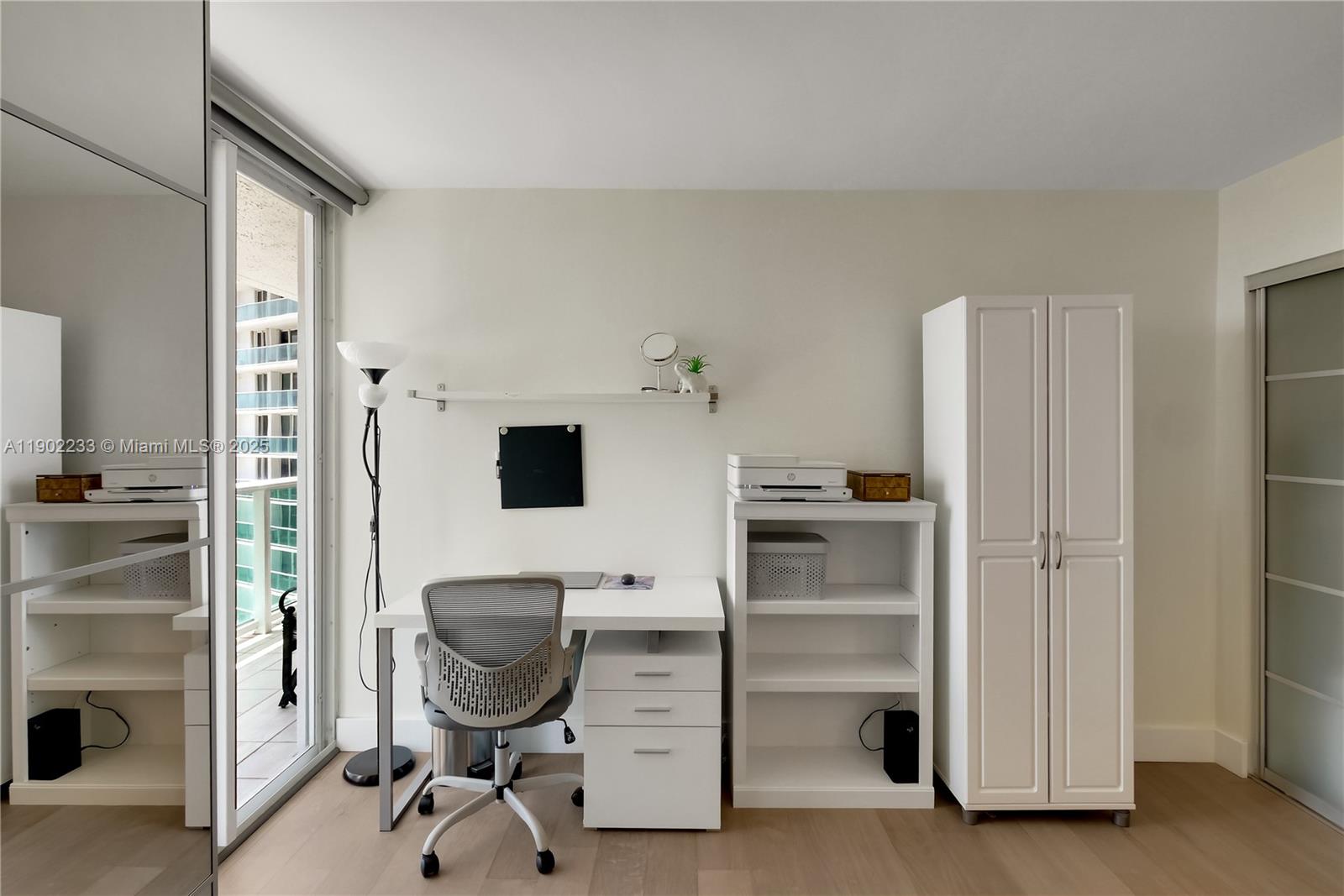 1008 2 / 2 1357 sq. ft. $ 2025-10-24 0 Photo