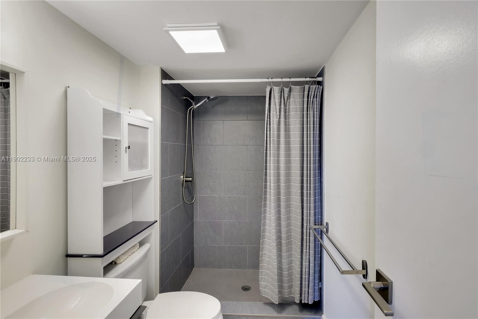 1008 2 / 2 1357 sq. ft. $ 2025-10-24 0 Photo