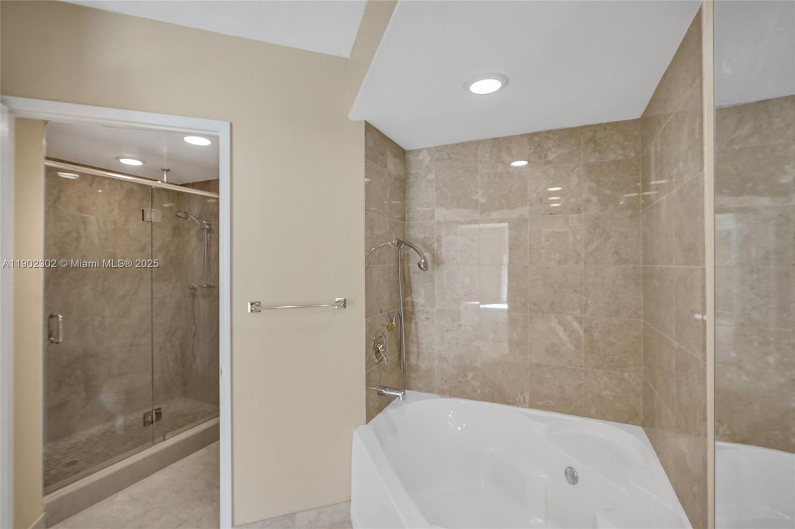 Photo of 3370 Hidden Bay Dr #2114, Aventura, Florida, 33180 -