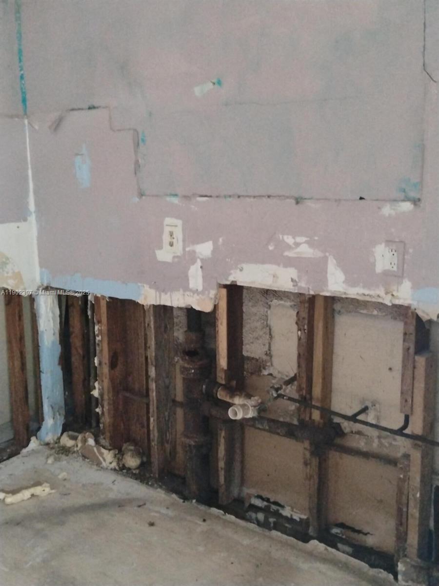 Ver detalles   /  1456 sq. ft. $ 2025-10-24 0 foto