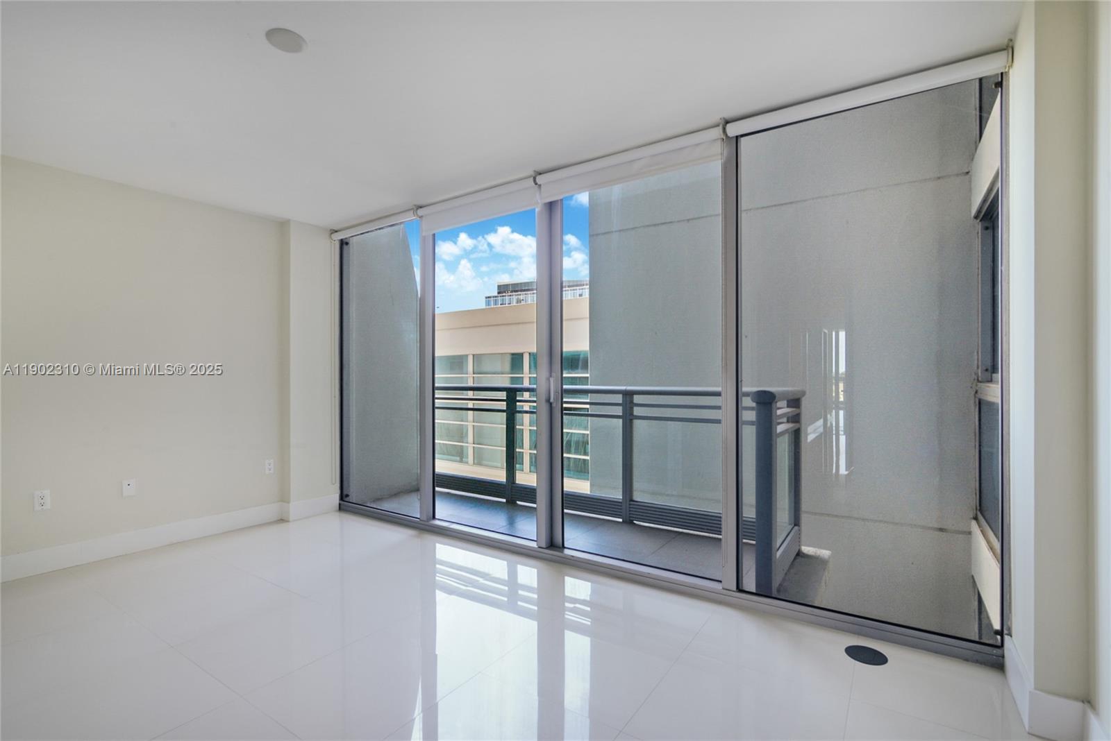 Photo of 2950 188th St  #309, Aventura, Florida, 33180 -