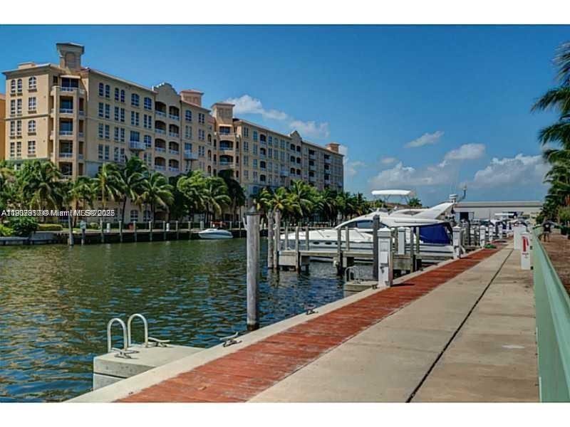 Photo of 2950 188th St  #309, Aventura, Florida, 33180 -