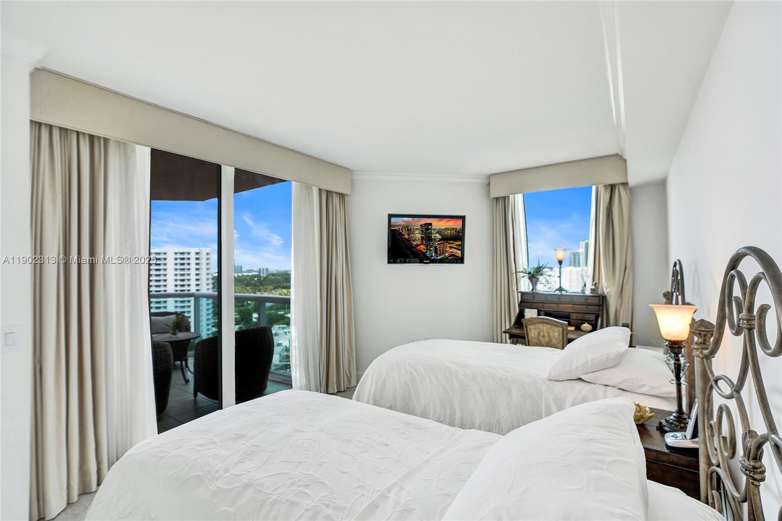 Photo of 3370 Hidden Bay Dr #1702, Aventura, Florida, 33180 -