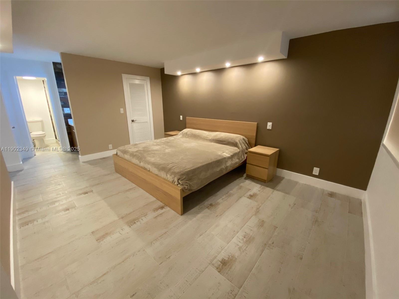 Photo of 3161 Ocean Dr  #1210, Hallandale Beach, Florida, 33009 -