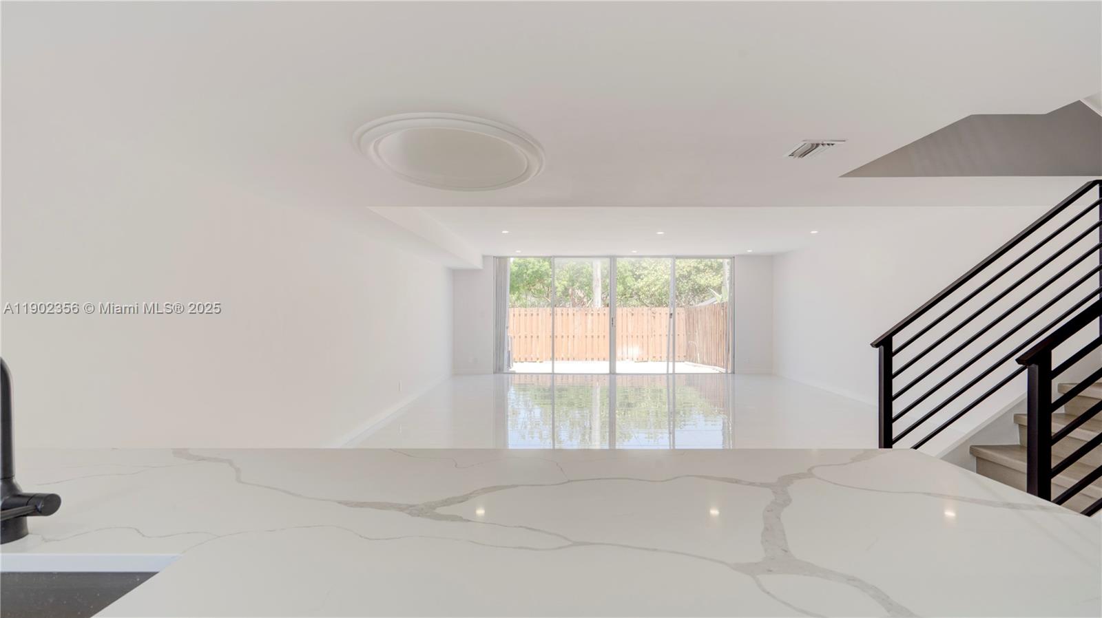 Photo of 933 24th Ave  (933), Hallandale Beach, Florida, 33009 - 