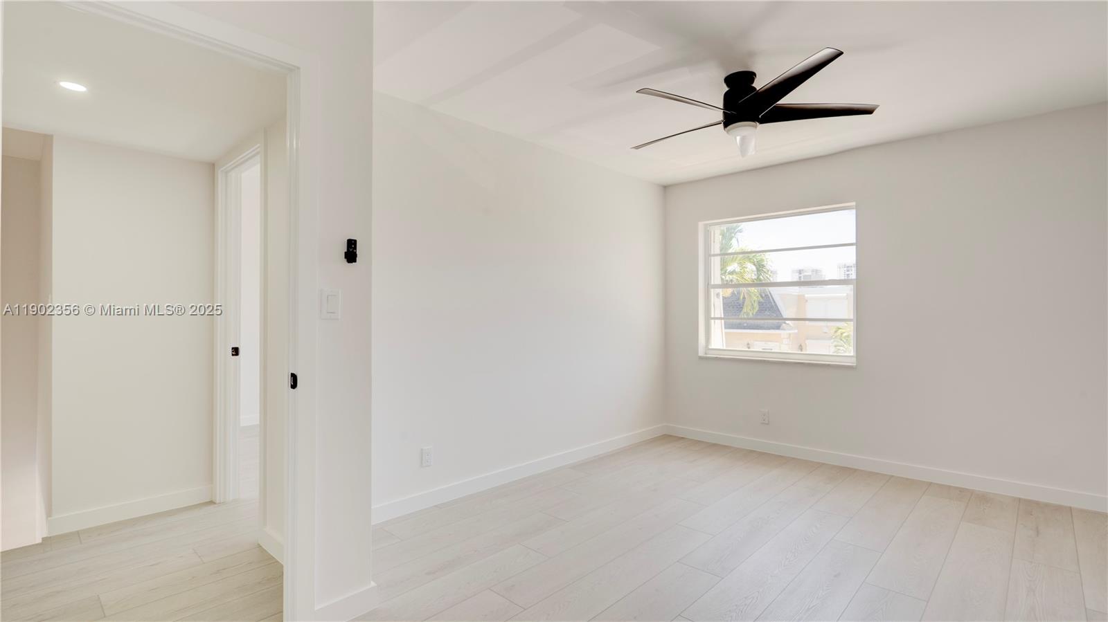 Photo of 933 24th Ave  (933), Hallandale Beach, Florida, 33009 - 