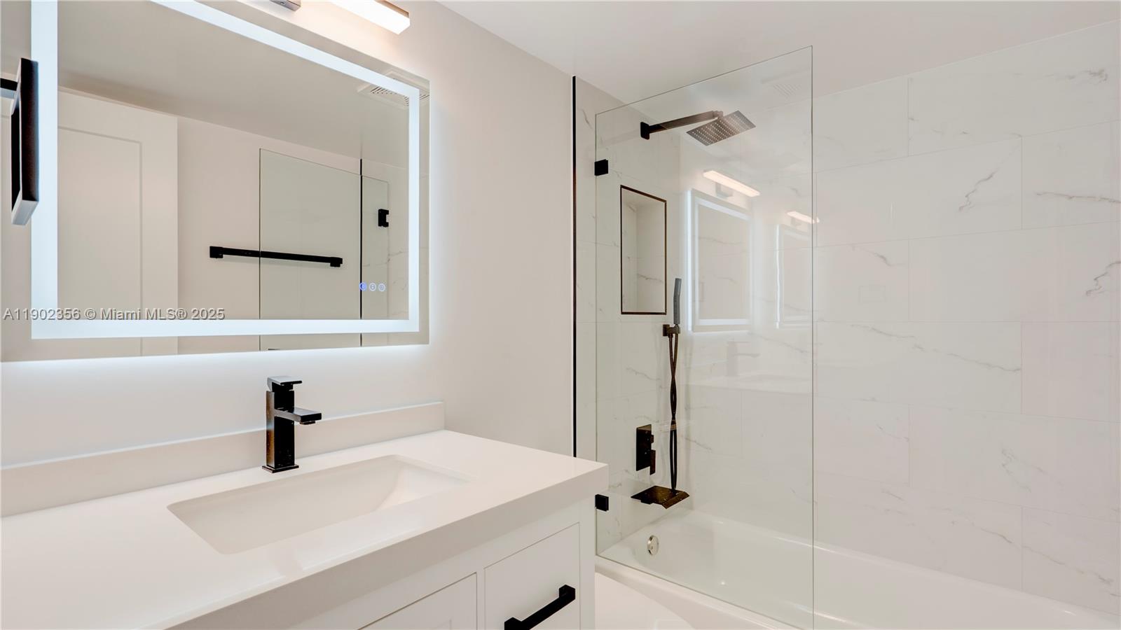 Photo of 933 24th Ave  (933), Hallandale Beach, Florida, 33009 - 