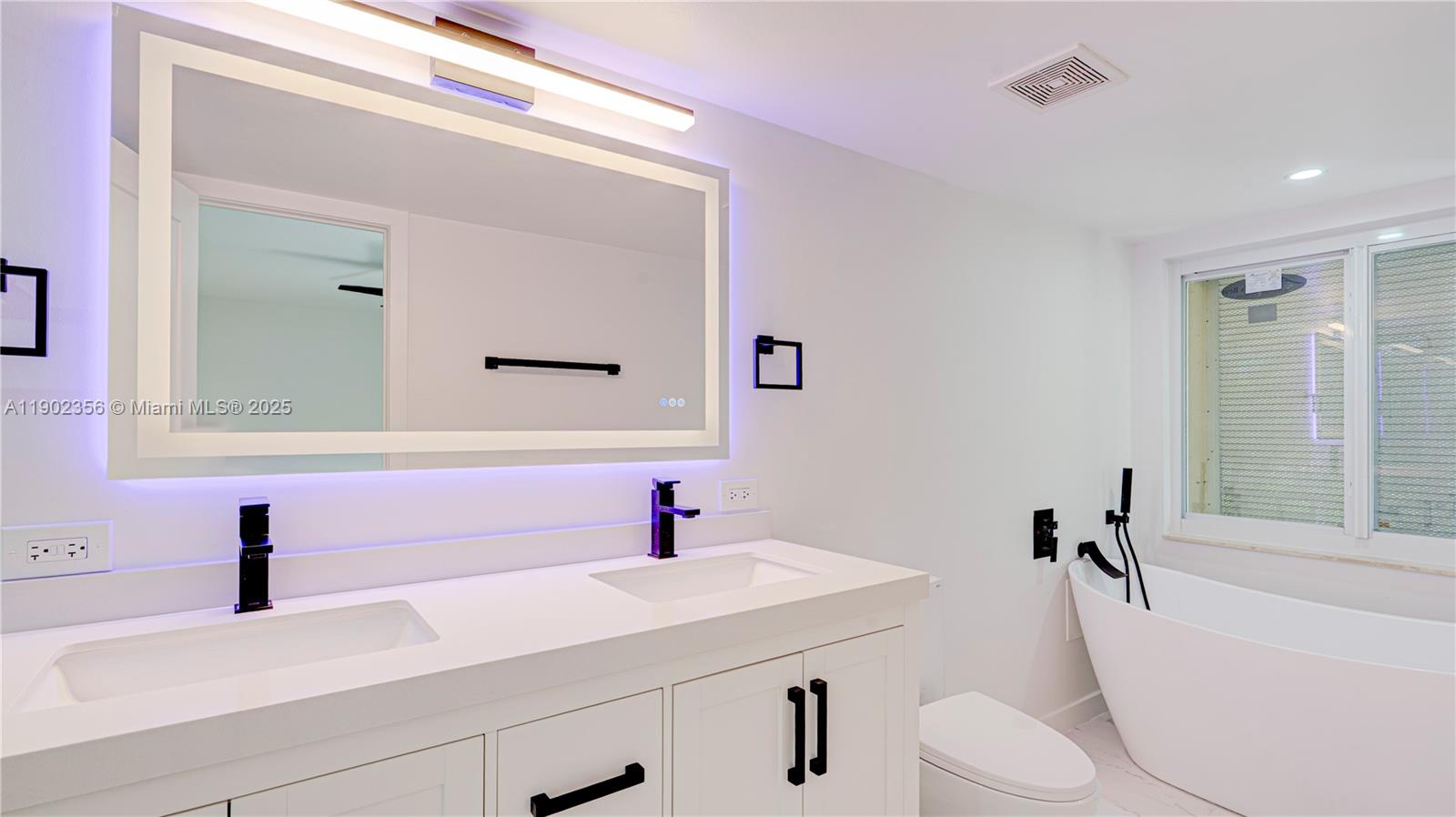 Photo of 933 24th Ave  (933), Hallandale Beach, Florida, 33009 - 