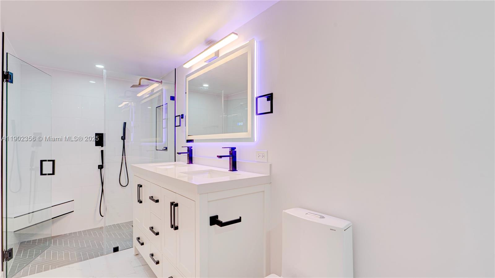 Photo of 933 24th Ave  (933), Hallandale Beach, Florida, 33009 - 