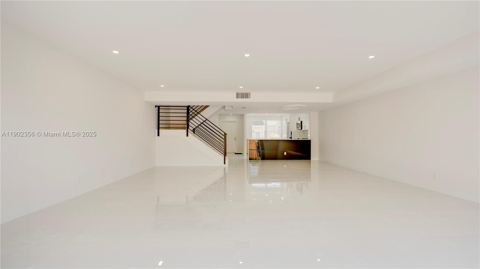 Photo of 933 24th Ave  (933), Hallandale Beach, Florida, 33009 - 