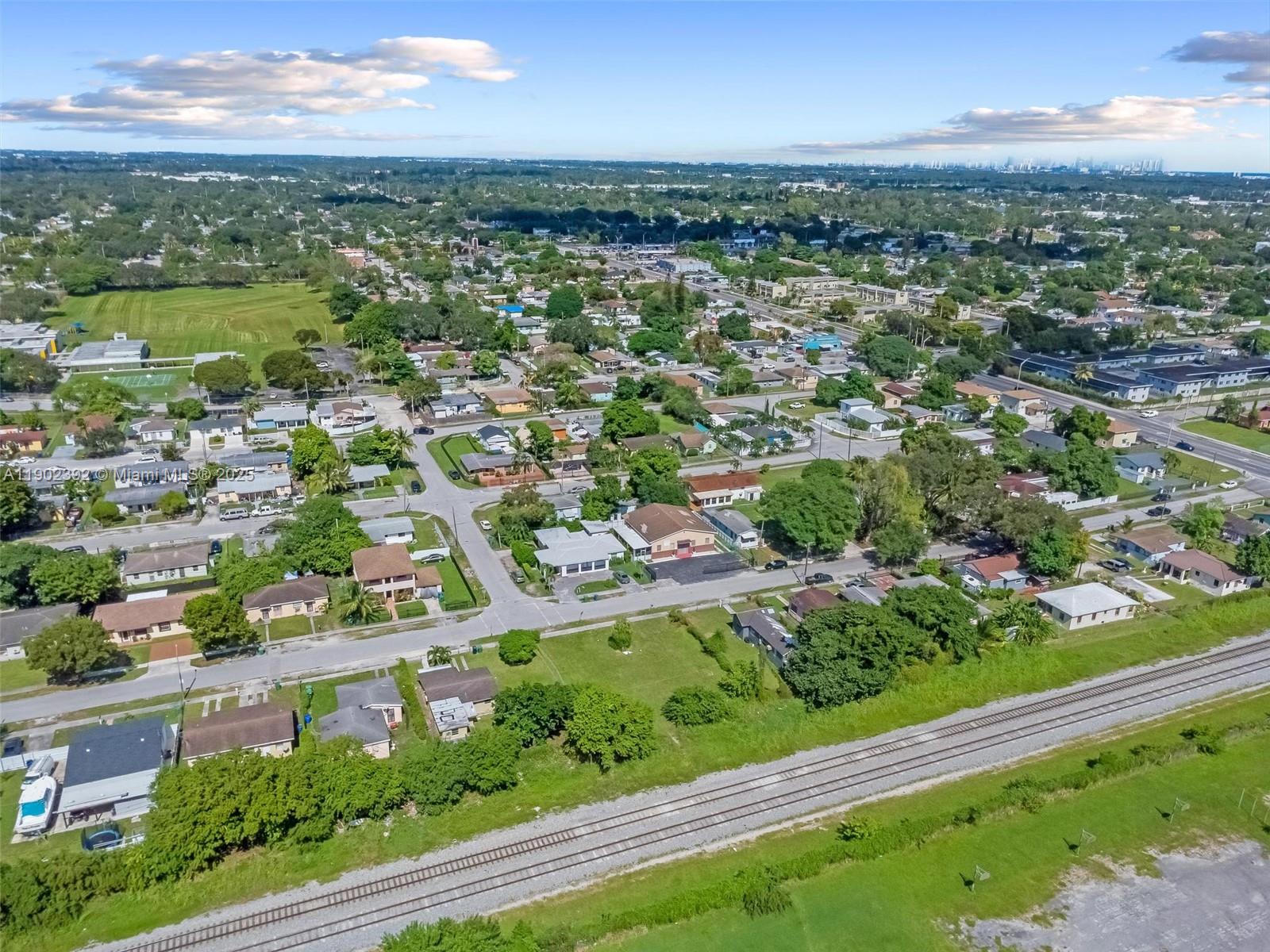 Ver detalles   /   sq. ft. $ 2025-10-24 0 foto