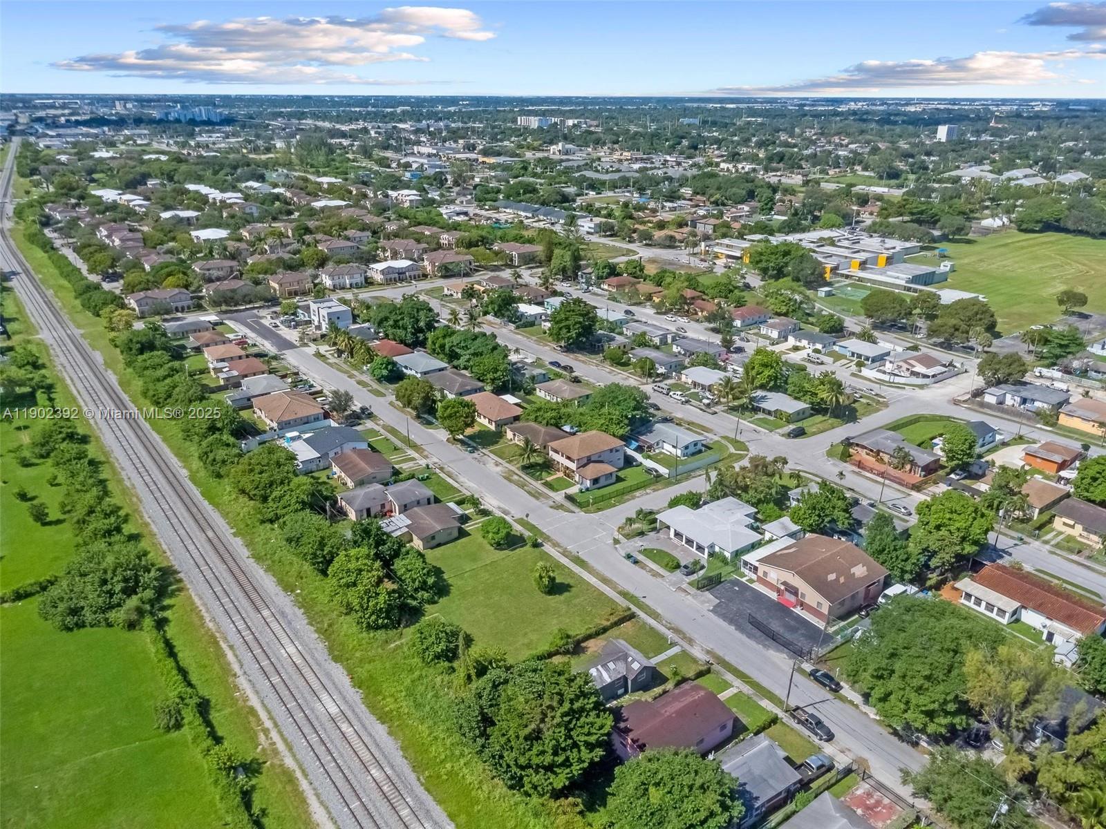 Ver detalles   /   sq. ft. $ 2025-10-24 0 foto