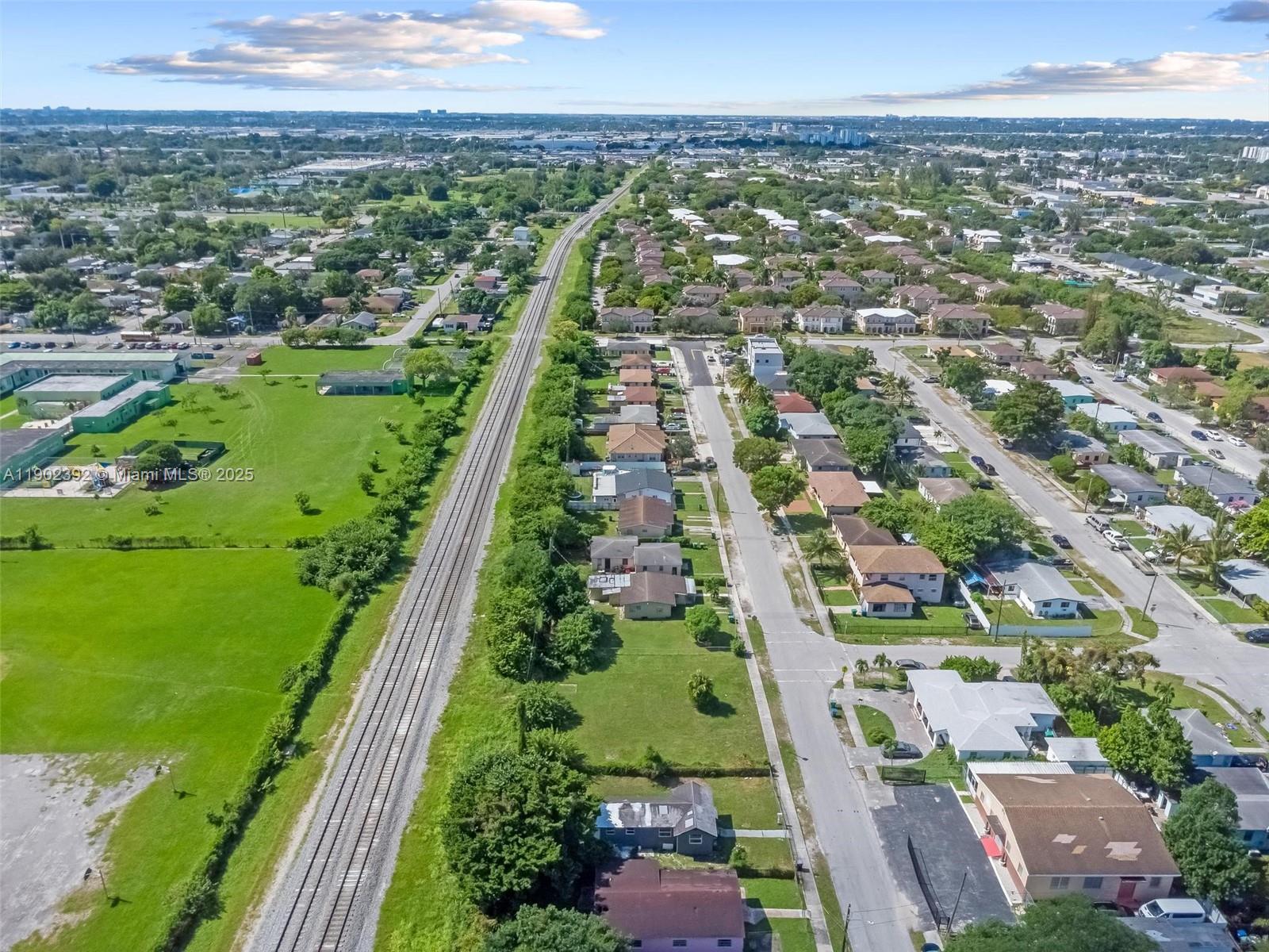 Ver detalles   /   sq. ft. $ 2025-10-24 0 foto