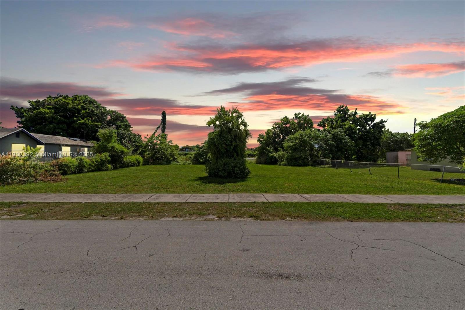 Ver detalles   /   sq. ft. $ 2025-10-24 0 foto