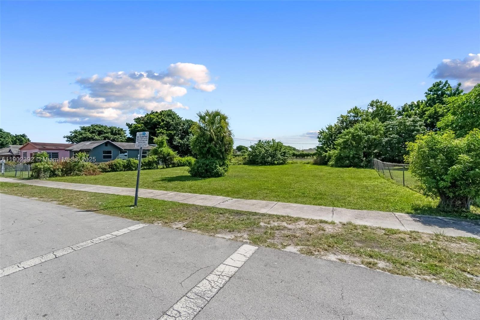 Ver detalles   /   sq. ft. $ 2025-10-24 0 foto