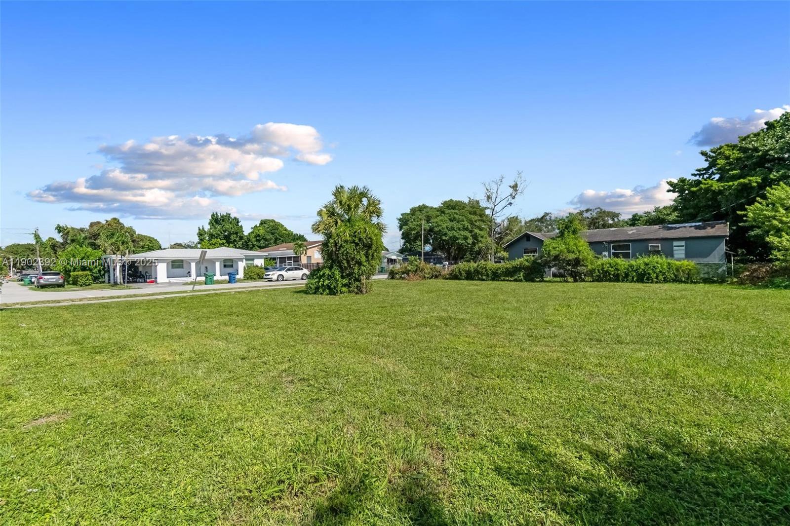 Ver detalles   /   sq. ft. $ 2025-10-24 0 foto