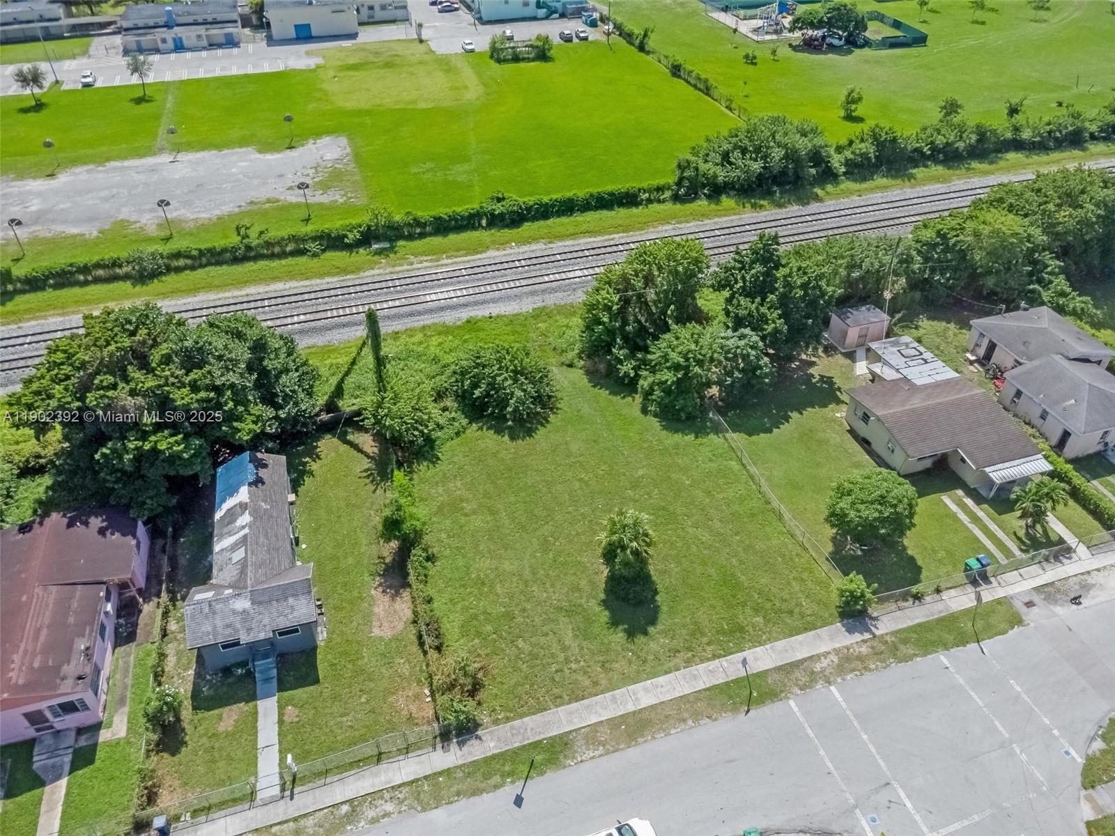 Ver detalles   /   sq. ft. $ 2025-10-24 0 foto