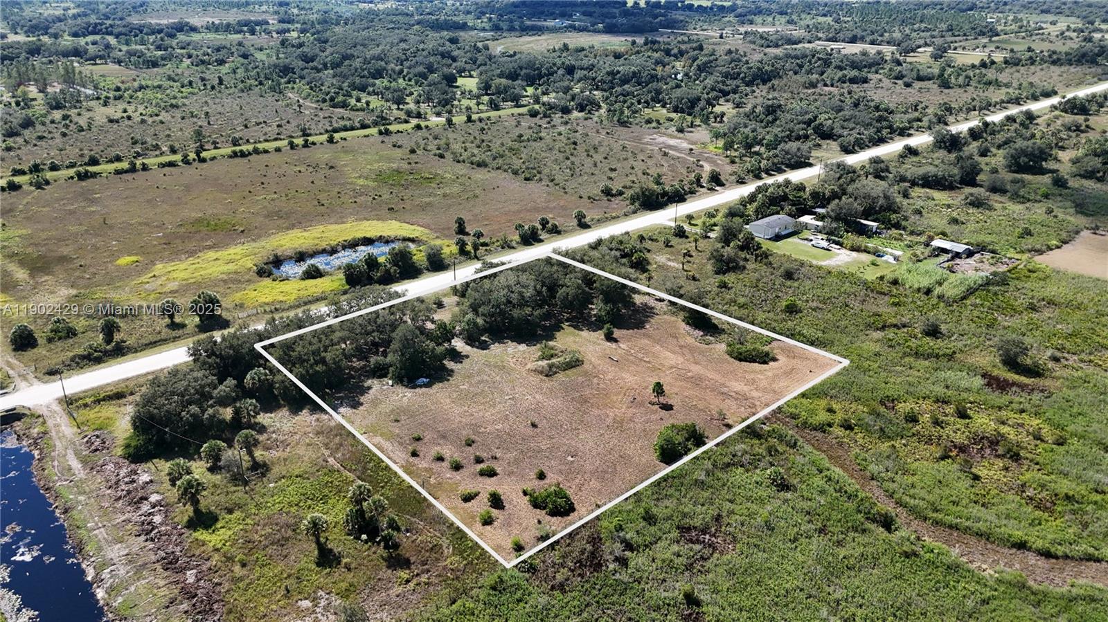 See details   /   sq. ft. $ 2025-10-24 0 Photo