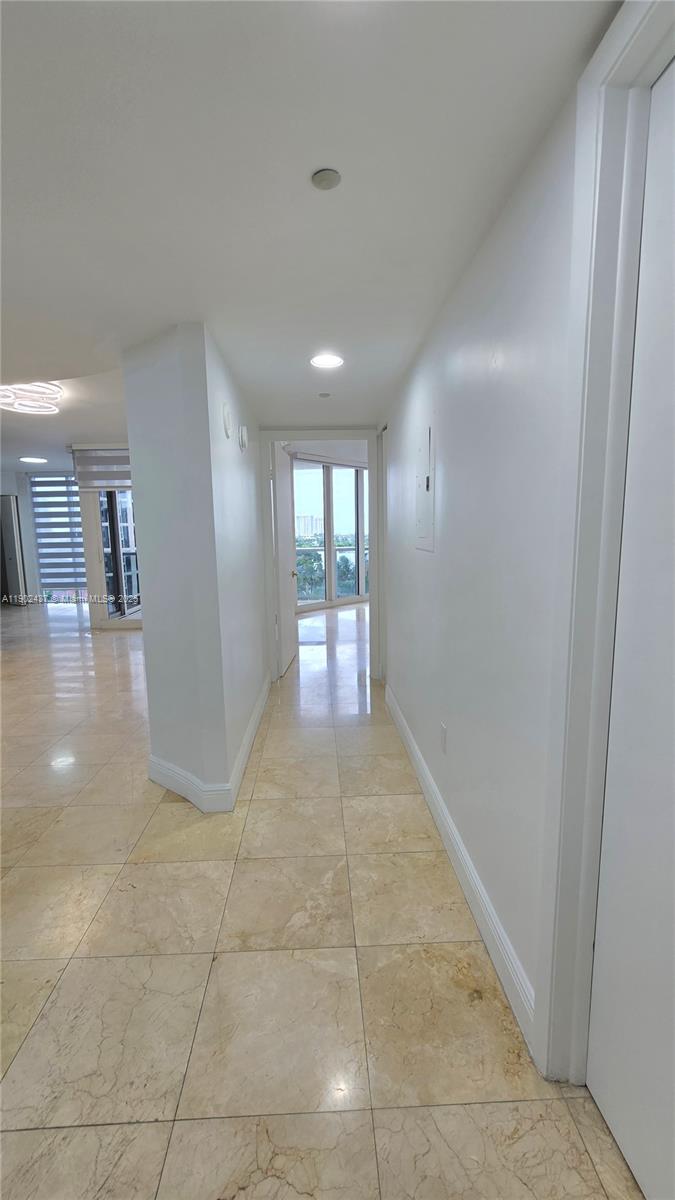 Photo of 19333 Collins Ave #909, Sunny Isles Beach, Florida, 33160 - hallway