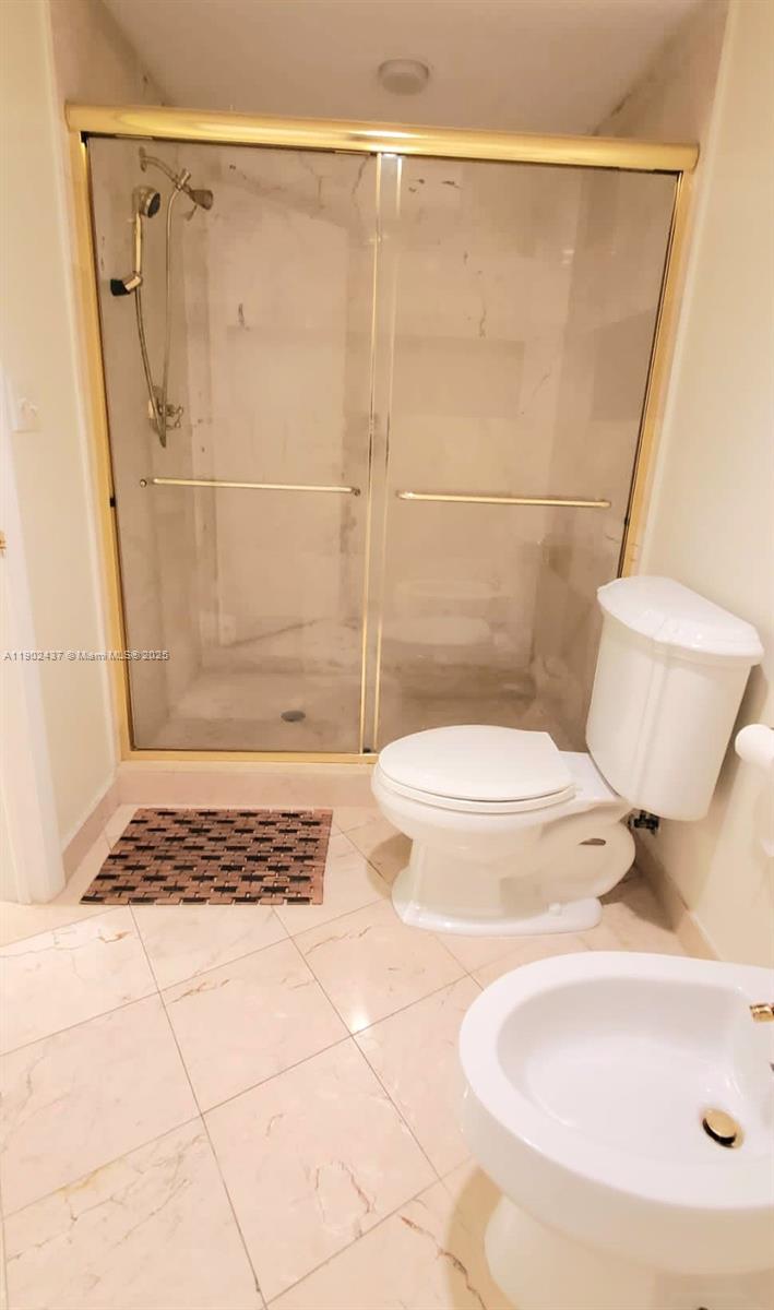 Photo of 19333 Collins Ave #909, Sunny Isles Beach, Florida, 33160 - Master bedroom