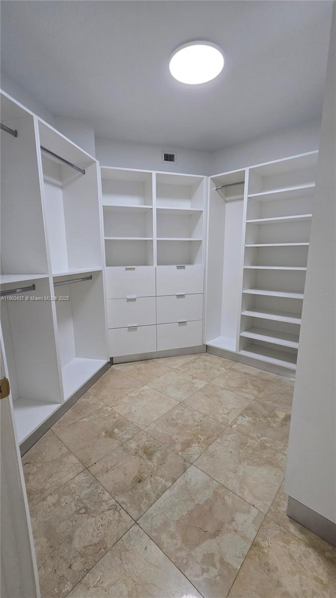 Photo of 19333 Collins Ave #909, Sunny Isles Beach, Florida, 33160 - Master bedroom