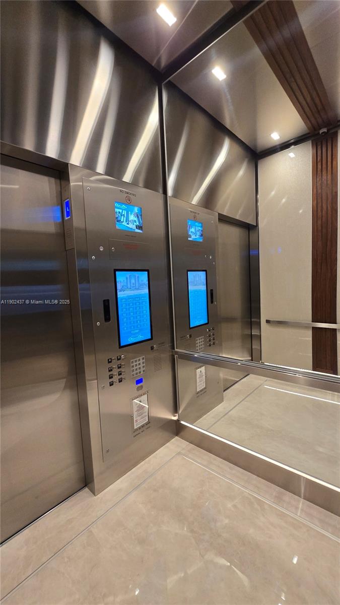 Photo of 19333 Collins Ave #909, Sunny Isles Beach, Florida, 33160 - Elevator