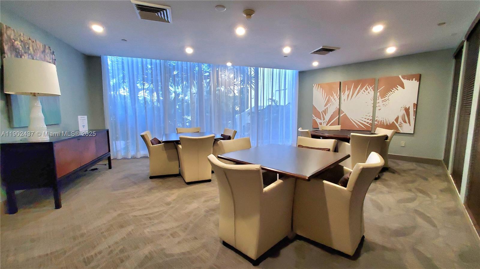 Photo of 19333 Collins Ave #909, Sunny Isles Beach, Florida, 33160 - Play - Social room
