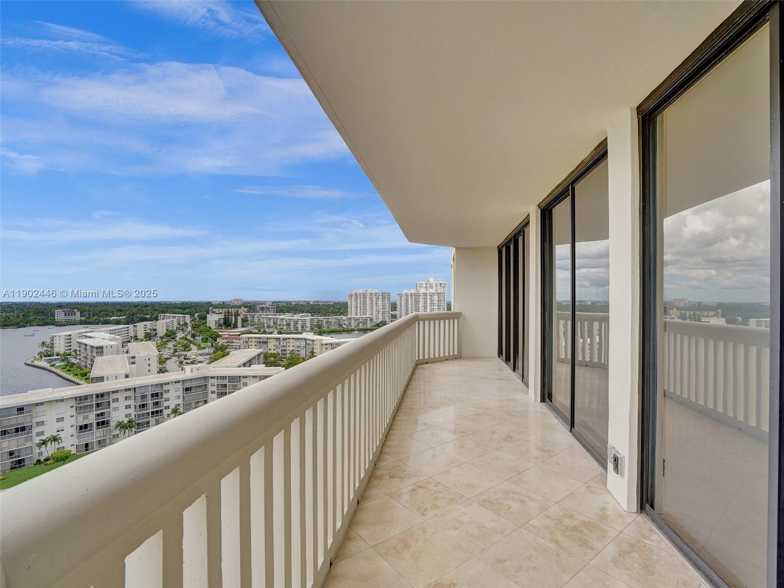 See details 1612 2 / 2 1350 sq. ft. $ 2025-10-24 0 Photo