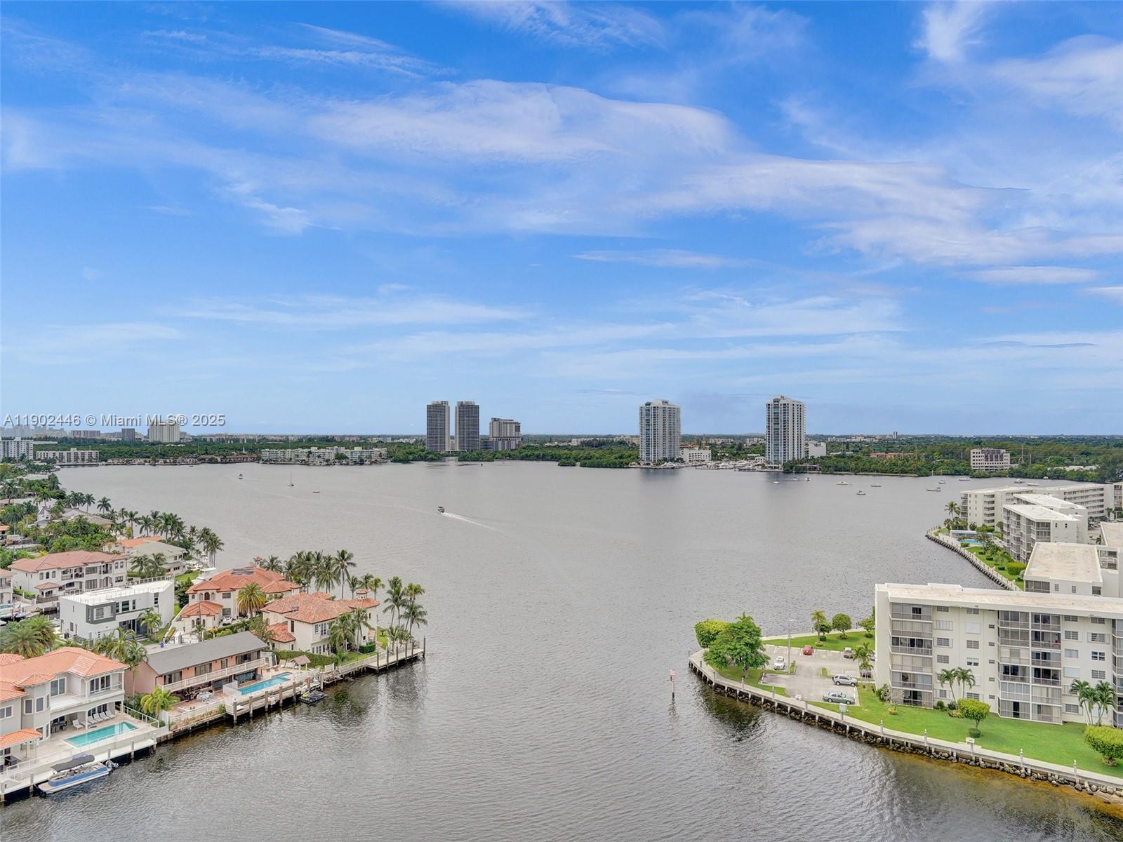 See details 1612 2 / 2 1350 sq. ft. $ 2025-10-24 0 Photo