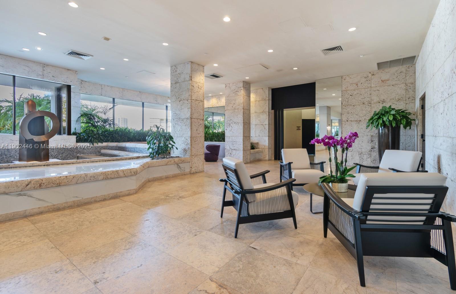 See details 1612 2 / 2 1350 sq. ft. $ 2025-10-24 0 Photo