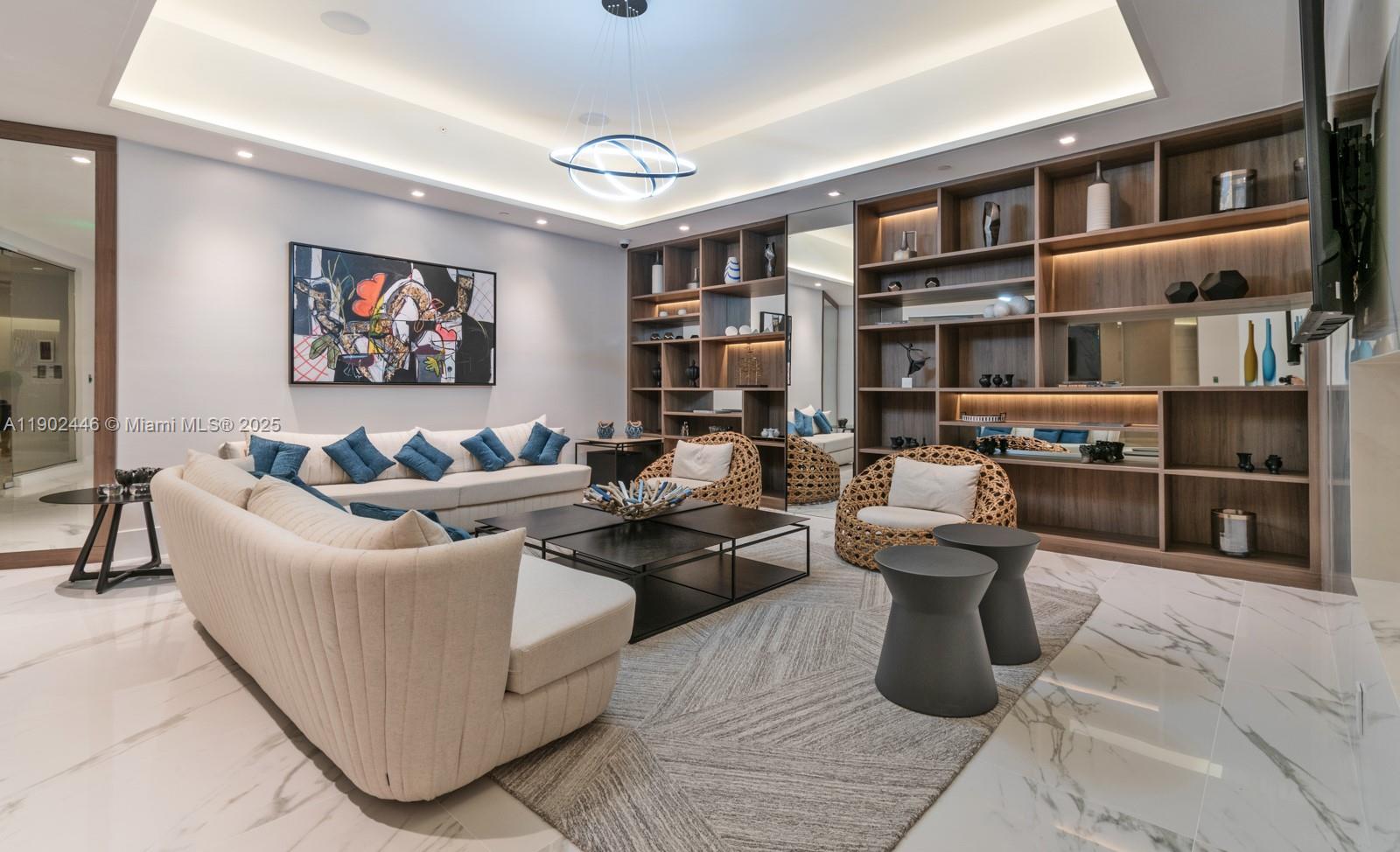 See details 1612 2 / 2 1350 sq. ft. $ 2025-10-24 0 Photo