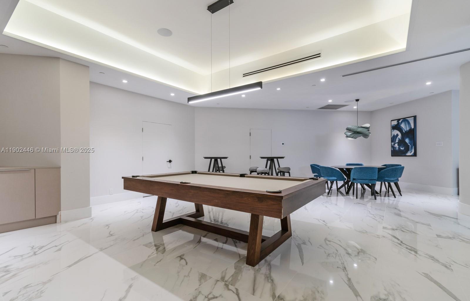 See details 1612 2 / 2 1350 sq. ft. $ 2025-10-24 0 Photo