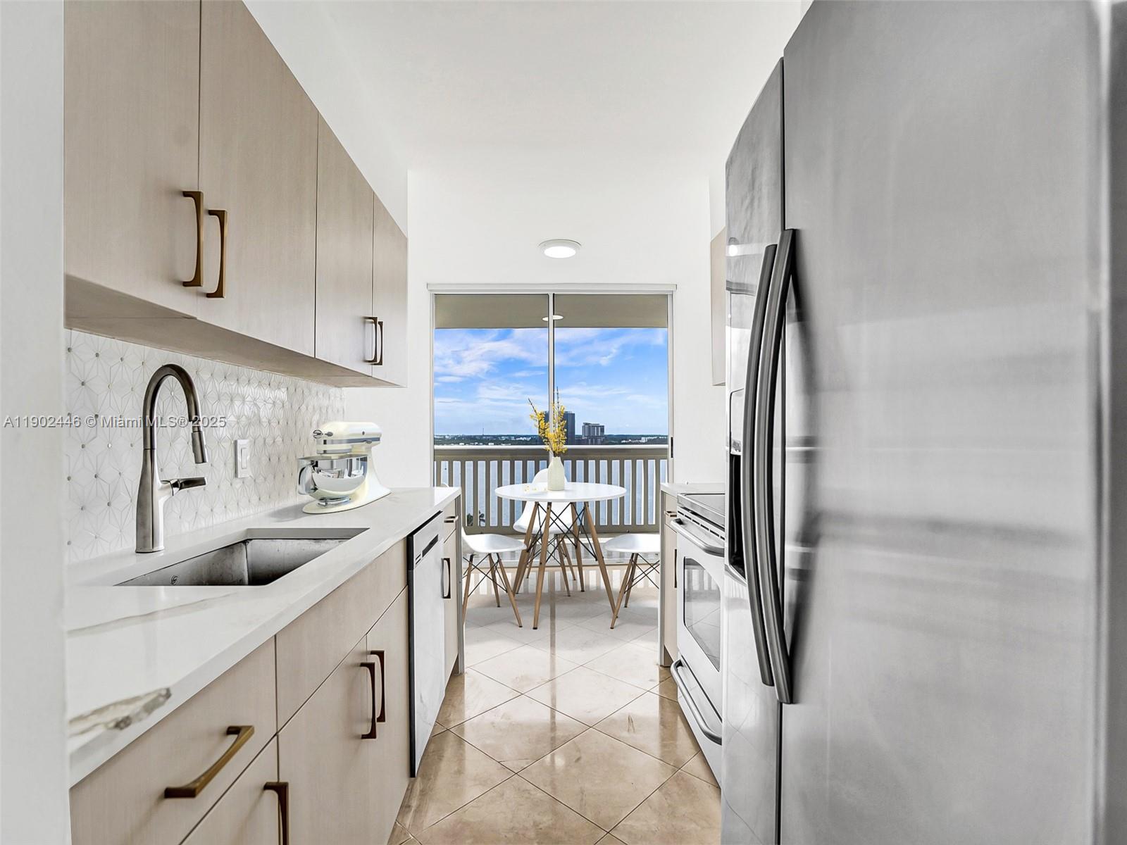 See details 1612 2 / 2 1350 sq. ft. $ 2025-10-24 0 Photo