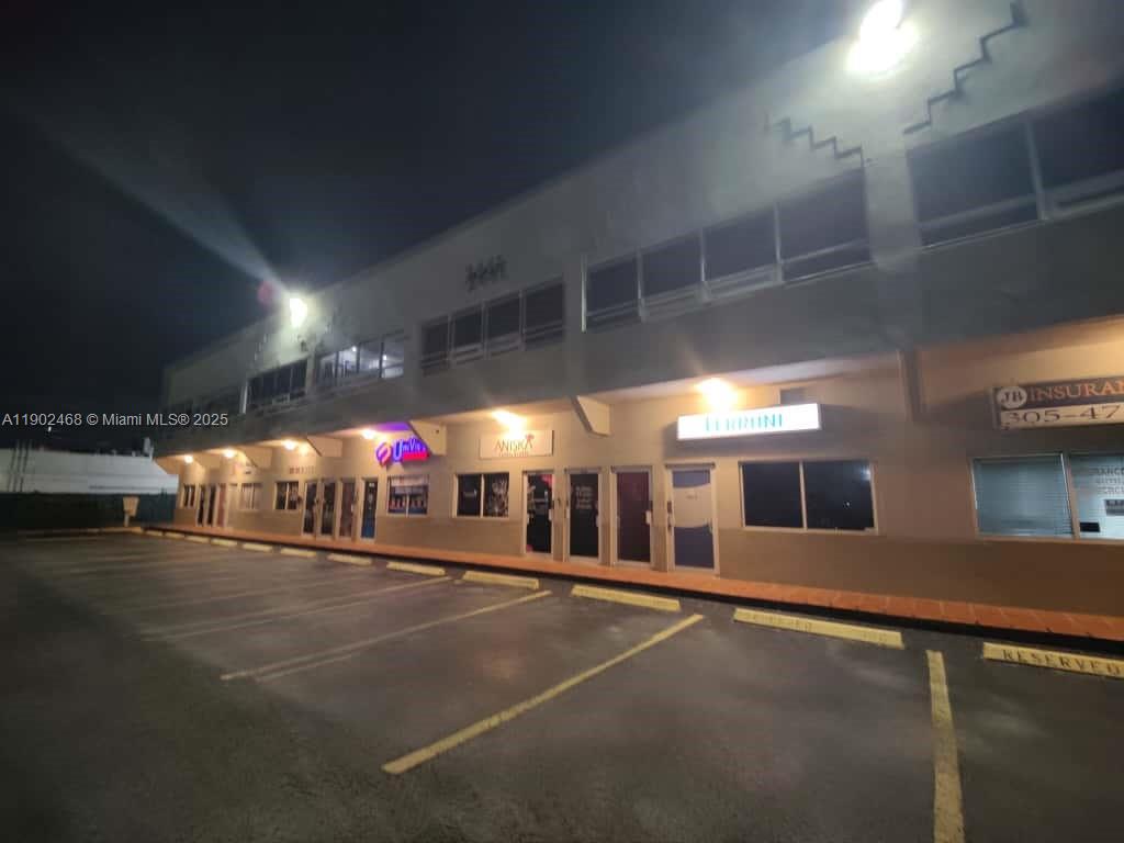 106 A and B  /   sq. ft. $ 2025-10-24 0 Photo