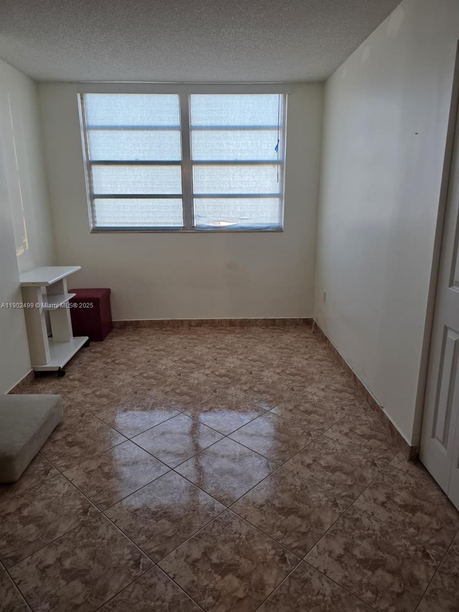 Photo of 1833 Ocean Dr  #1505, Hallandale Beach, Florida, 33009 - 