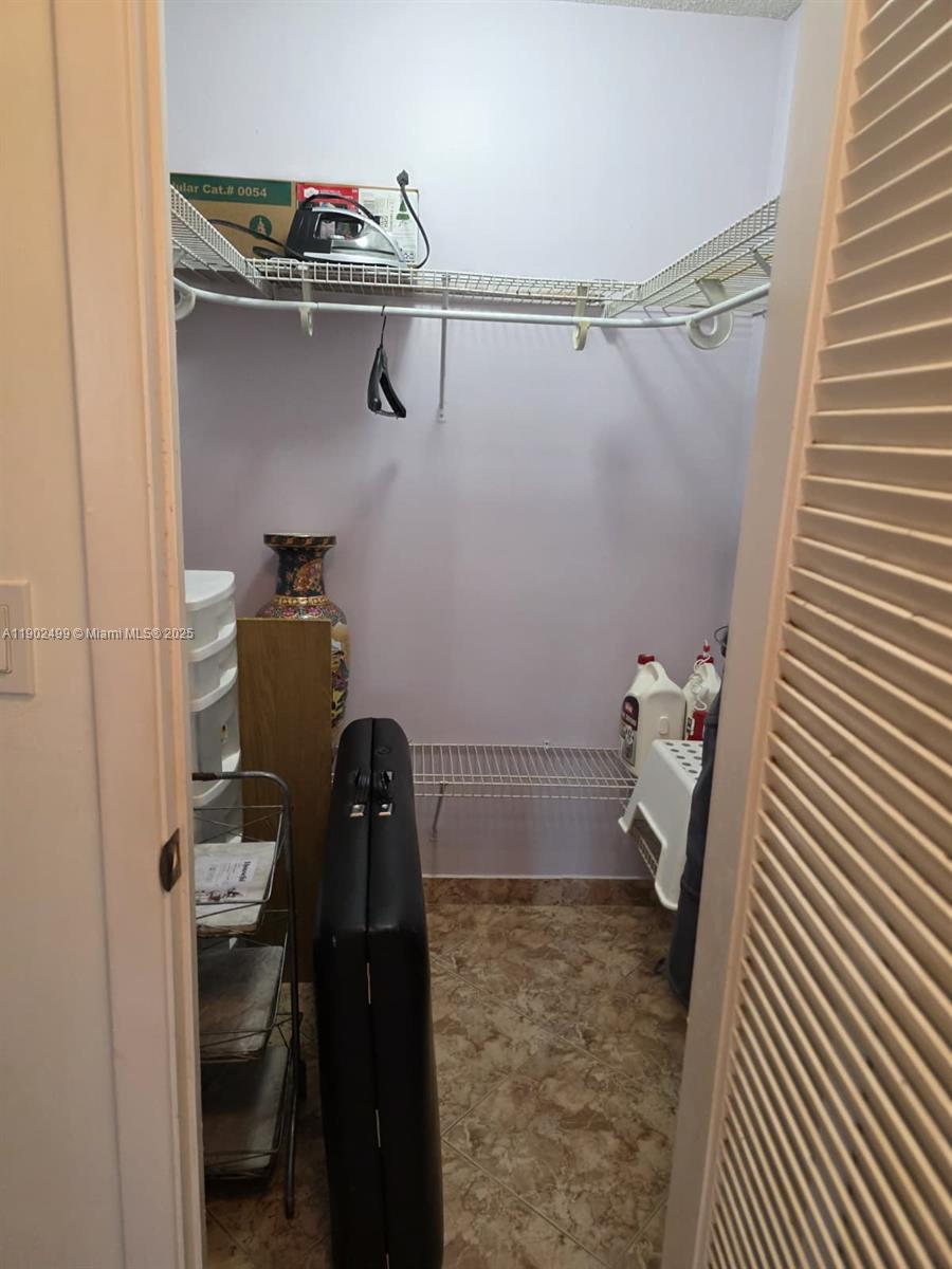 Photo of 1833 Ocean Dr  #1505, Hallandale Beach, Florida, 33009 - 