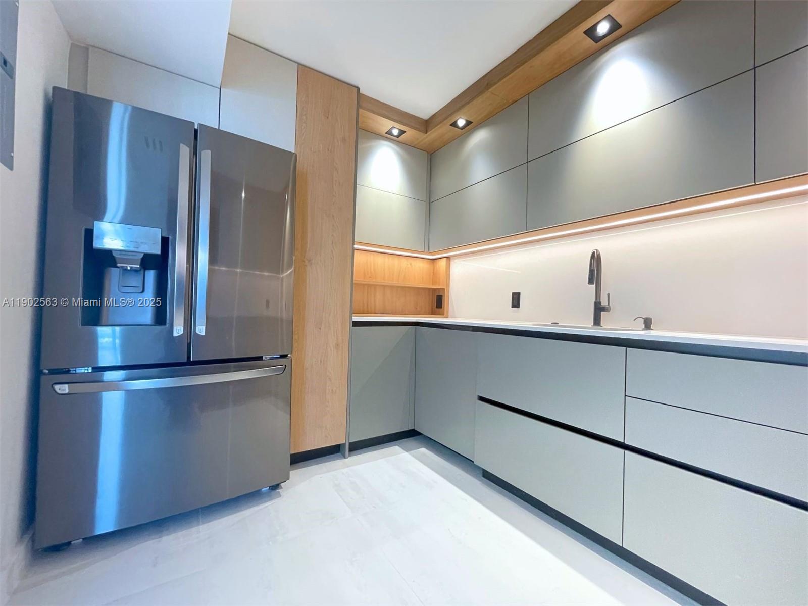 1901 2 / 2 1357 sq. ft. $ 2025-10-25 0 Photo